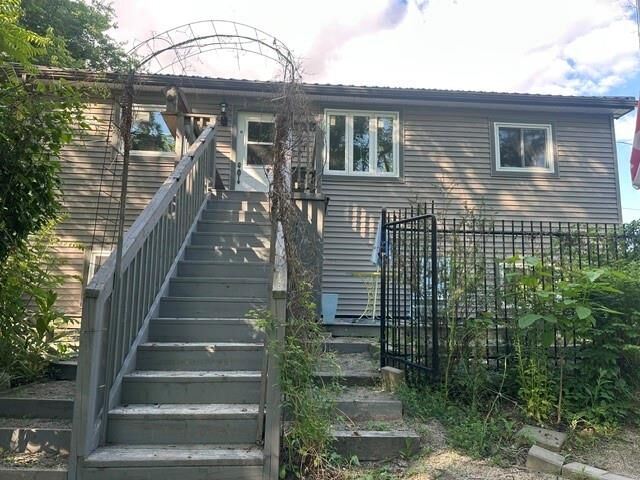 Property Photo: 1856/1860 Lonmgwoods Road ON N0L 2N0