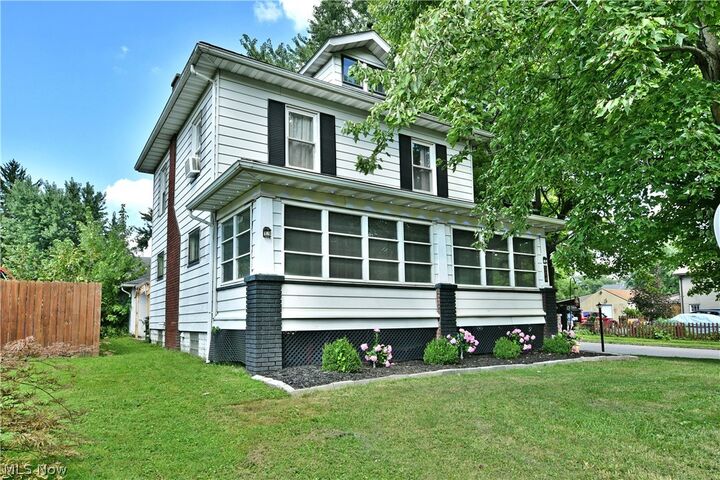 Property Photo: 504 5th Street OH 44446