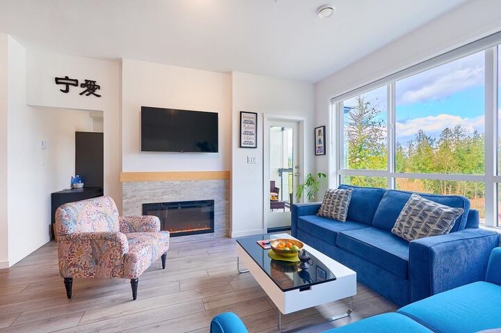Property Photo: 11641 227 Street 317 BC V2X 9J6