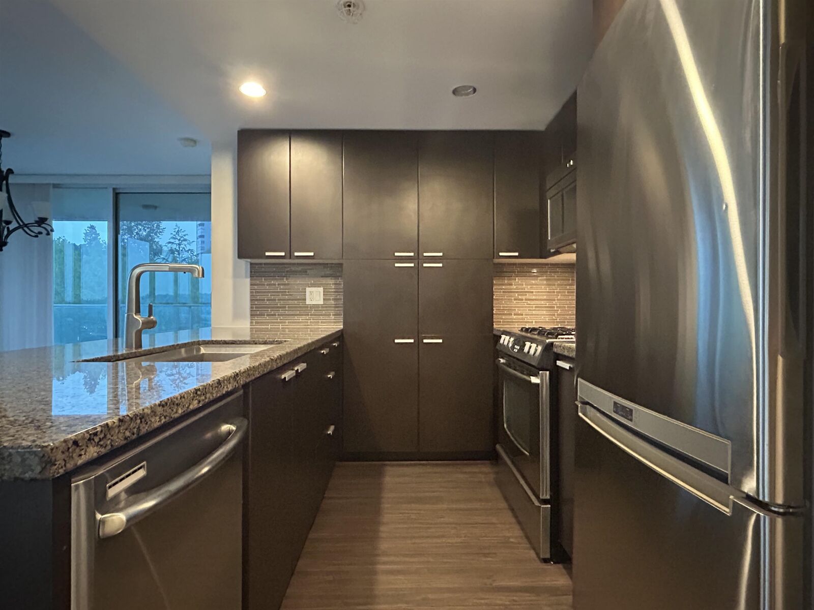 Property Photo:  2232 Douglas Road 705  BC V5C 0G9 