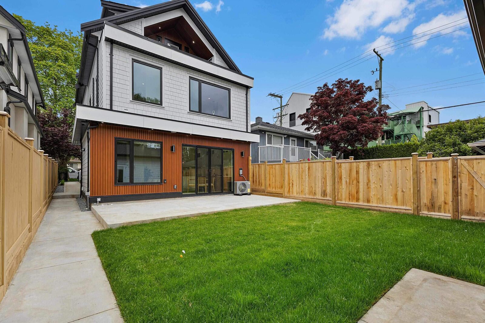 Property Photo: 182 Ontario Place 2 BC V5W 1S2