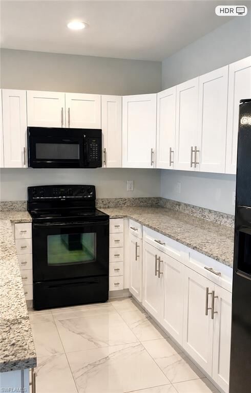Property Photo:  5352/5354 30th St SW  FL 33973 