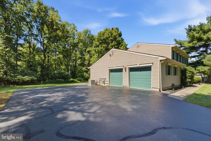 Property Photo:  15 Wayne Way  NJ 08520 