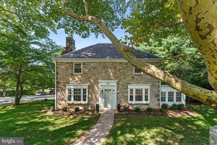 Property Photo:  5508 N Charles Street  MD 21210 