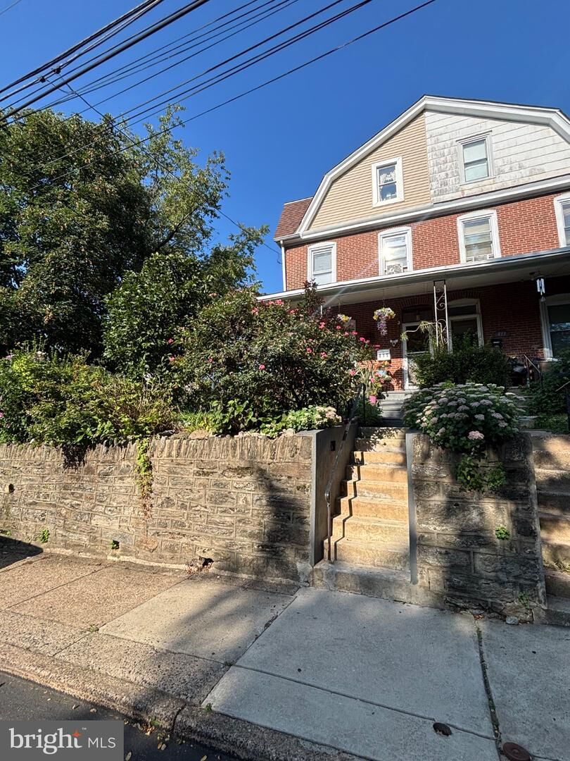 Property Photo:  415 Valley Road  PA 19027 