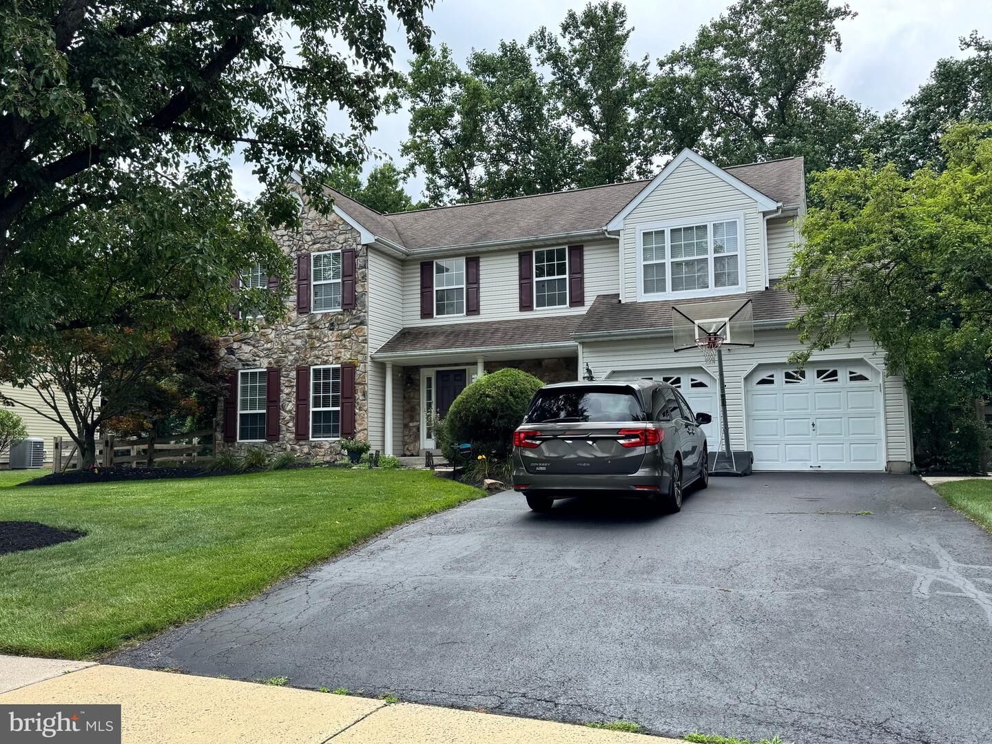 Property Photo: 105 Summit Place PA 19446