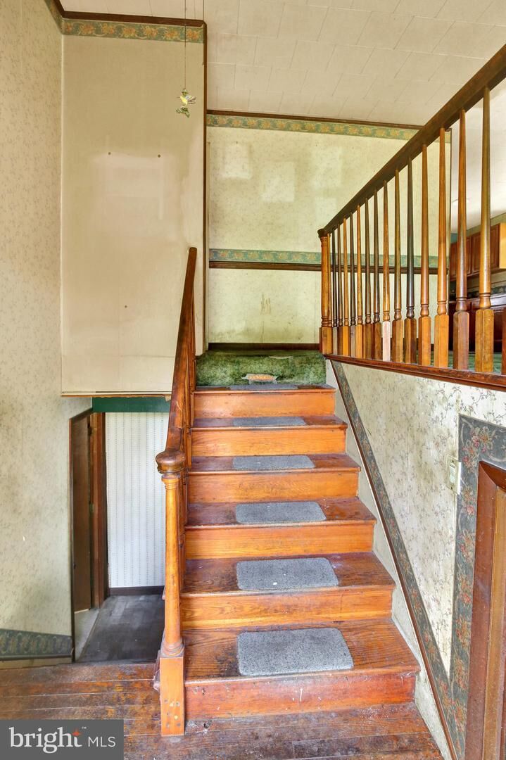 Property Photo:  3323 E Galen Hall Road  PA 17569 