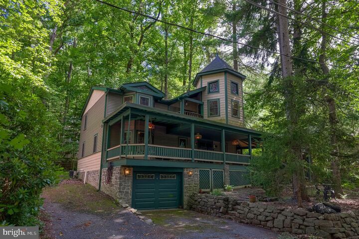 Property Photo:  312 Pennsylvania Avenue  PA 17064 