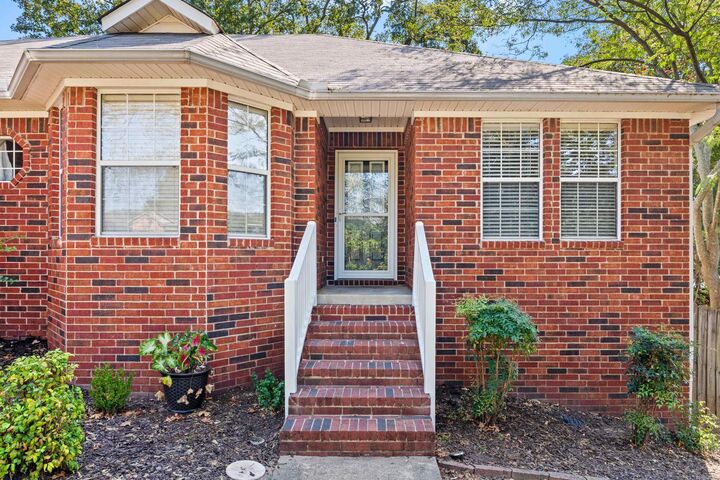Property Photo:  1670 Nuthatch Cir  AR 72034 