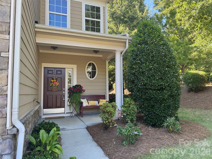 Property Photo:  706 Deerbrook Lane  SC 29708 