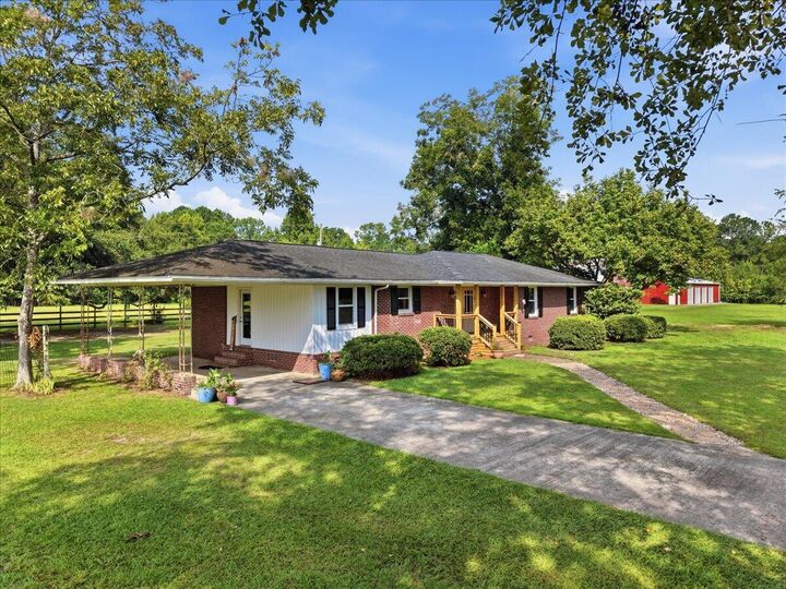 Property Photo:  918 Friendship Road  SC 29477 