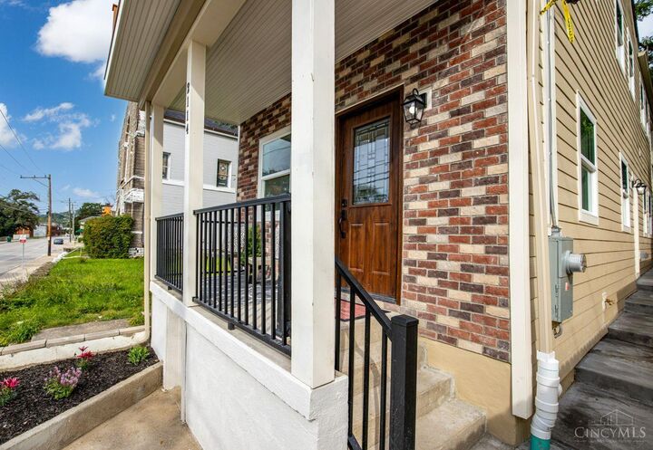 Property Photo: 2114 Riverside Drive OH 45202