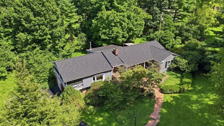 Property Photo:  1086 Burg Street  OH 43023 