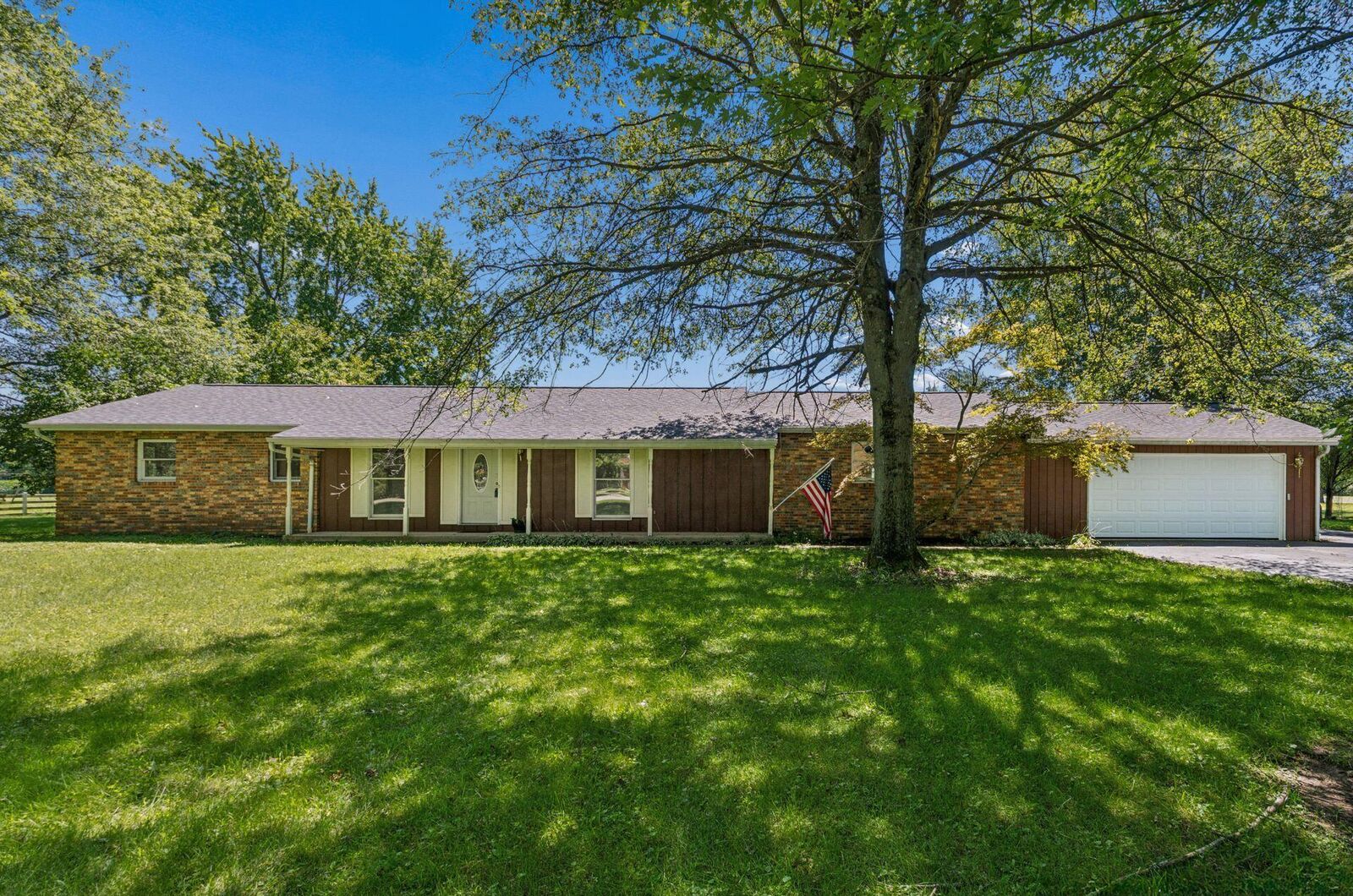 Property Photo: 4143 Zuber Road OH 43146