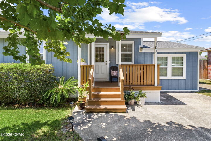 Property Photo:  107 N Claire Drive  FL 32401 