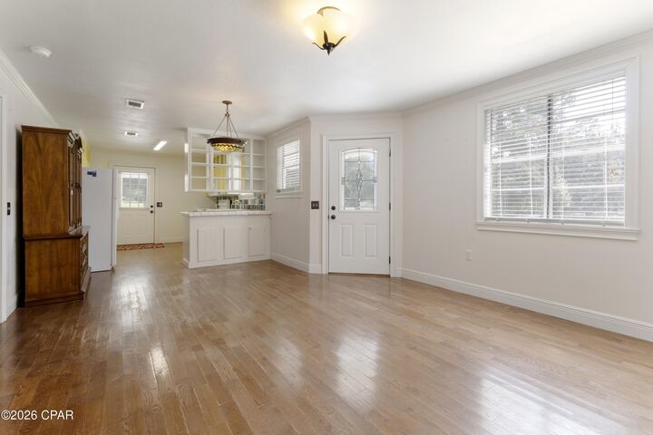 Property Photo:  825 Jones Court  FL 32428 