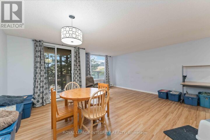 Property Photo: 215 Parkdale Avenue 208 ON K1Y 4T8