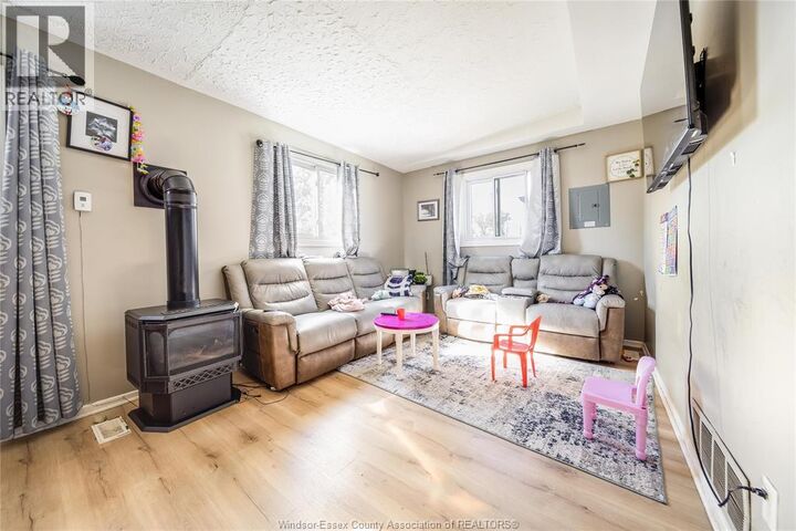 Property Photo:  1249 Marentette Avenue  ON N8X 4C7 
