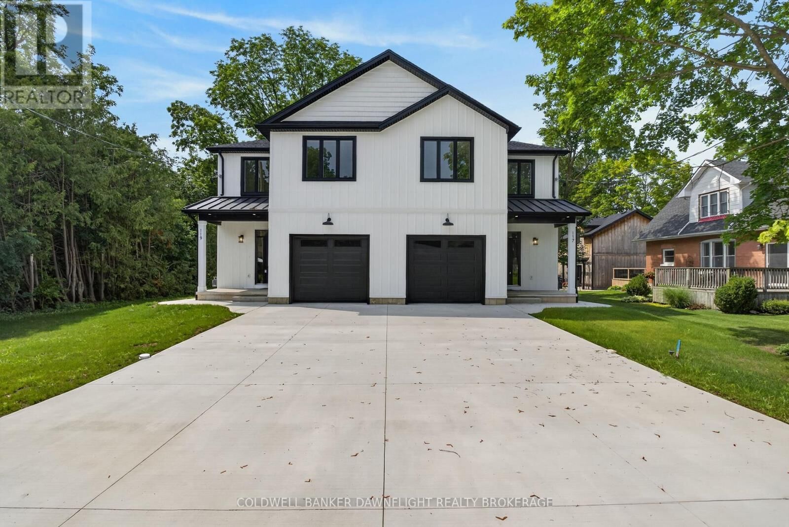 Property Photo:  117 James Street  ON N0M 1A0 