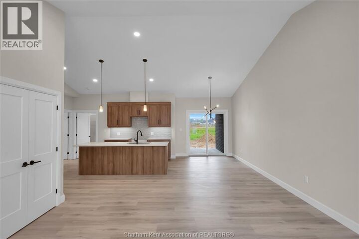 Property Photo:  583 Keil Trail North  ON N7L 0G8 