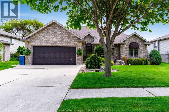 Property Photo:  21 Conservation Boulevard  ON N9Y 4E4 