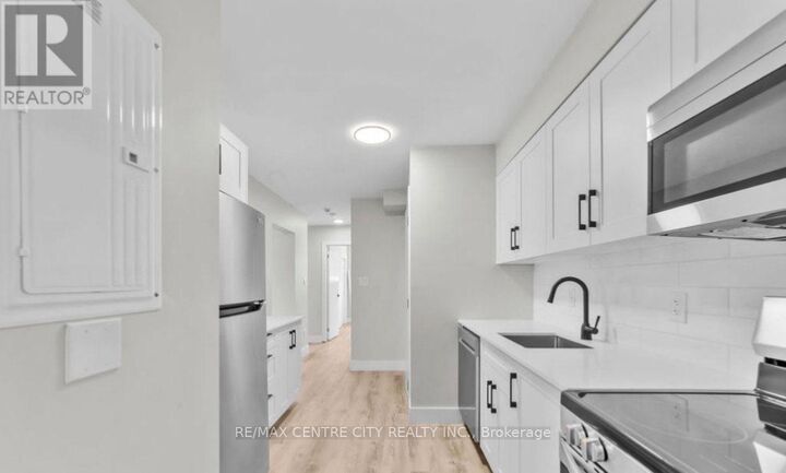 Property Photo:  400 Scenic Drive North 4C  ON N5Z 3A8 
