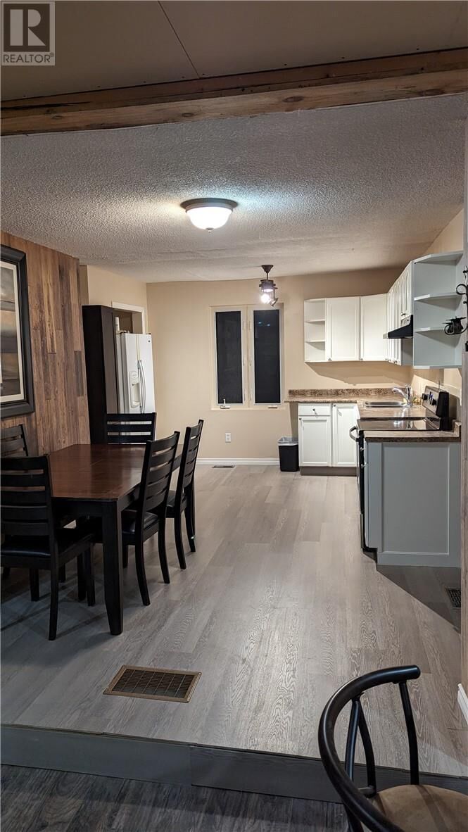 Property Photo:  272 Lansdowne  ON P1B 6Y1 