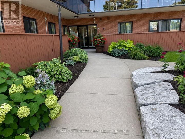 Property Photo: 550 King Street 201 ON L4R 3N1