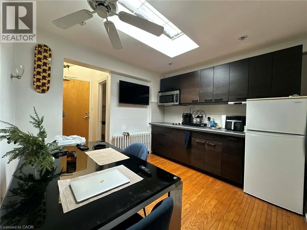 Property Photo: 237 James Street North 3 ON L8R 2L2