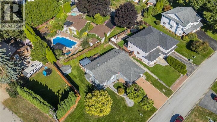 Property Photo: 900 7th Street BC V0G 1P0