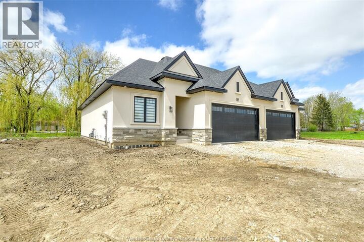 Property Photo:  62 Mulberry Court  ON N9V 1N3 