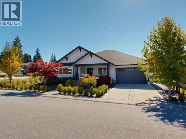Property Photo:  7117 Edgehill Crescent  BC V8A 0V8 