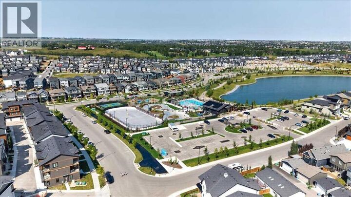 Property Photo: 77 Rowmont Common Northwest AB T3L 0L2