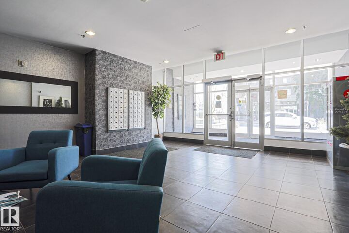 Property Photo:  10504 99 Avenue NW 1004  AB T5K 1B2 