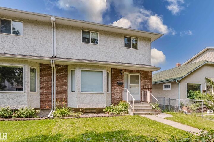 Property Photo:  9220 92 Street NW  AB T6C 3R5 