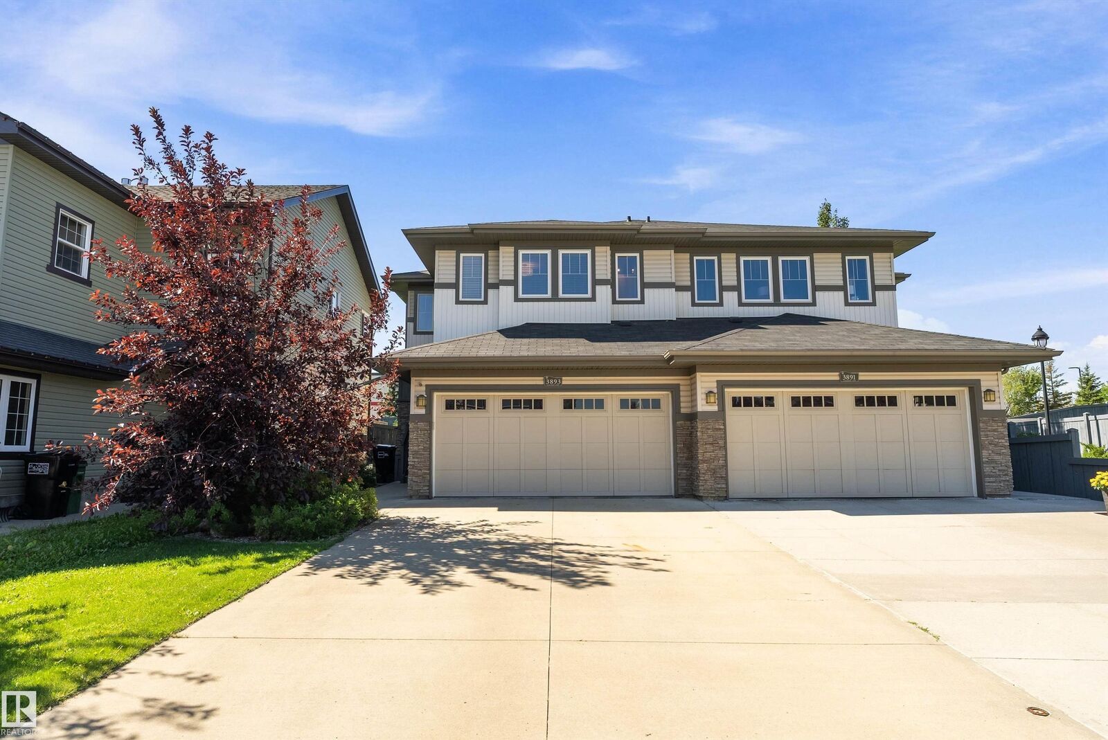 Property Photo: 3893 Gallinger Loop NW AB T5T 4G6