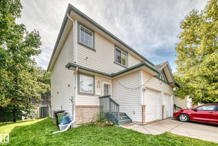 300 Hooper Crescent NW 30 — photo 1