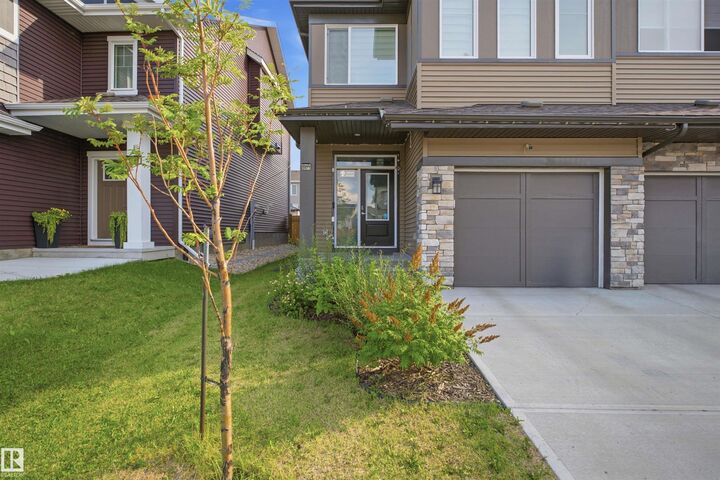 3877 Chrustawka Place SW — photo 1