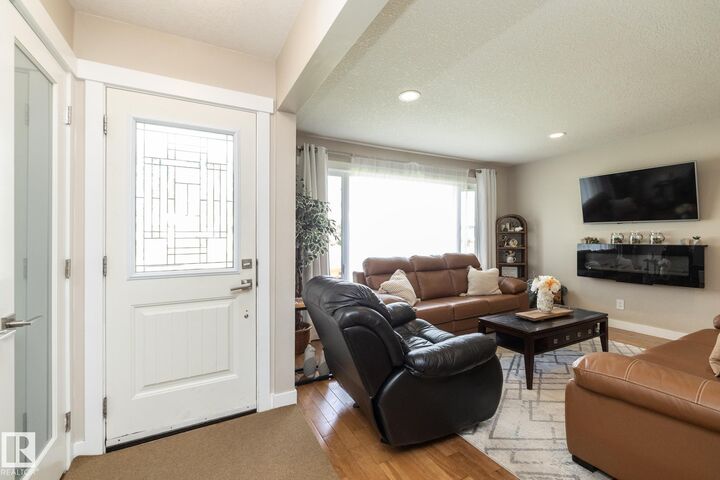 Property Photo:  10623 75 Street NW  AB T6A 2Z8 
