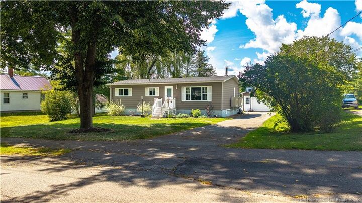 Property Photo:  73 Hawthorne Street  NB E3L 1W7 