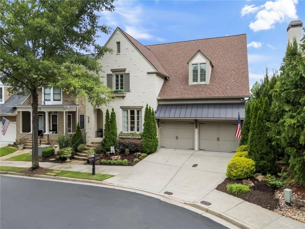 Property Photo: 525 Willow Oak Way GA 30076