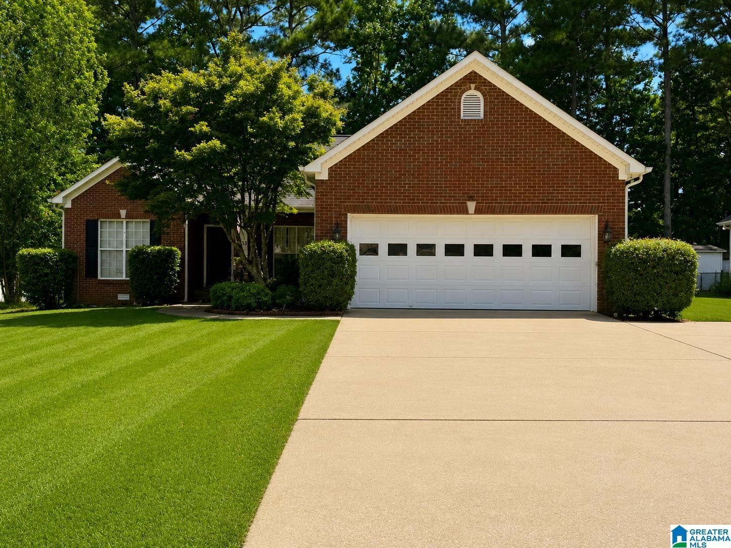 Property Photo:  33 Lillian Lane  AL 36207 
