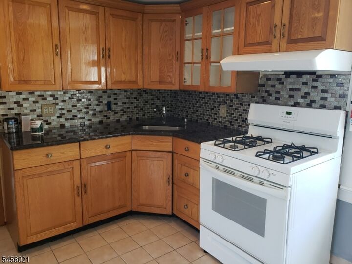 Property Photo: 410 N 9th St 2 NJ 07508