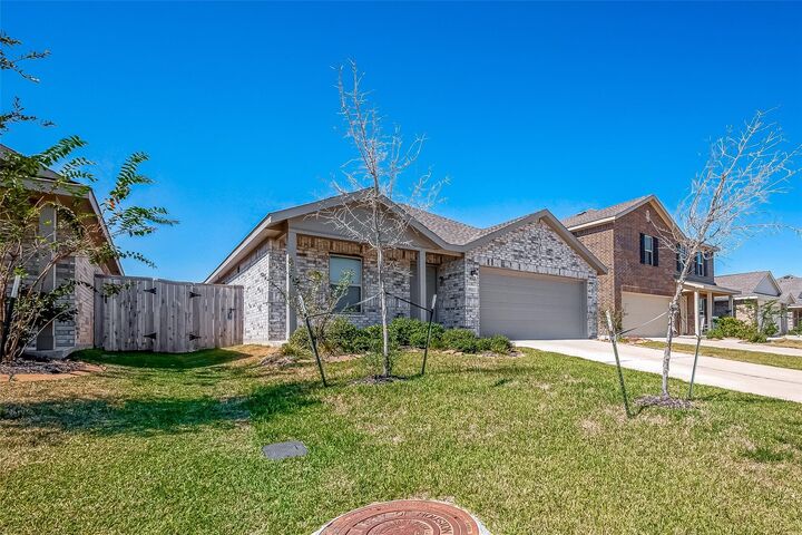 Property Photo: 18111 Robin Creek Dr TX 77447