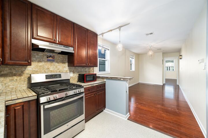 Property Photo: 10 West 21st St 2L NJ 07002