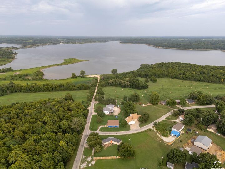 Property Photo:  7685 Comanche Road  KS 66512 