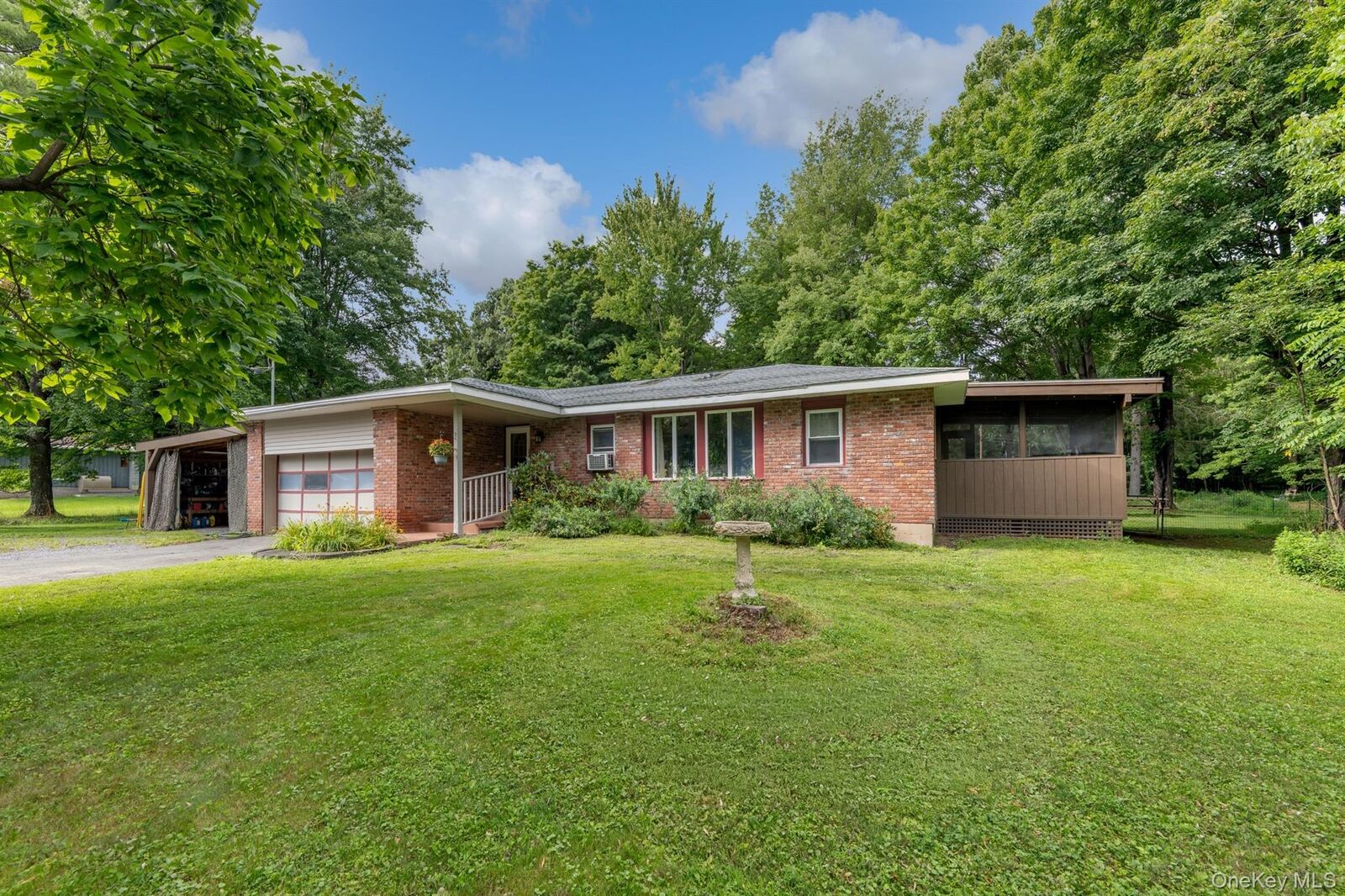 Property Photo:  104 Park Place  NY 12477 
