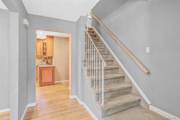Property Photo:  10 Foothill Lane  NY 11787 