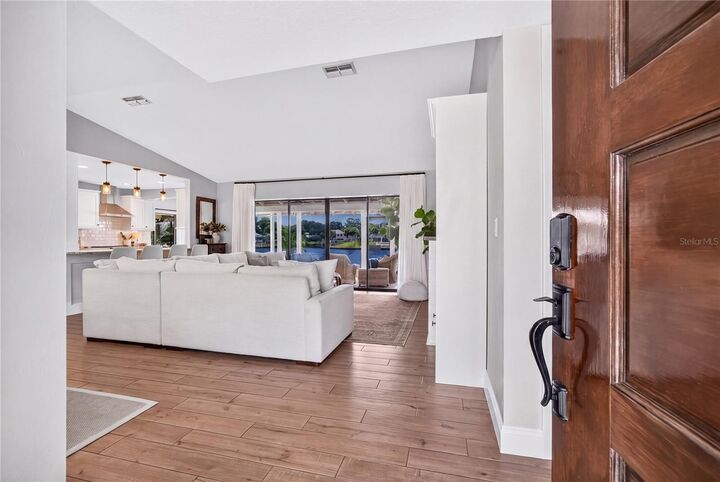 Property Photo:  22 Cottonton Court  FL 32137 