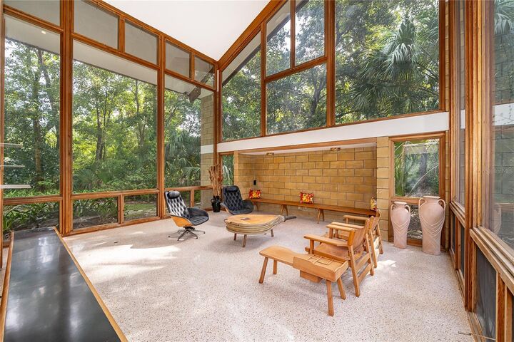 Property Photo:  291 Maple Court  FL 32765 